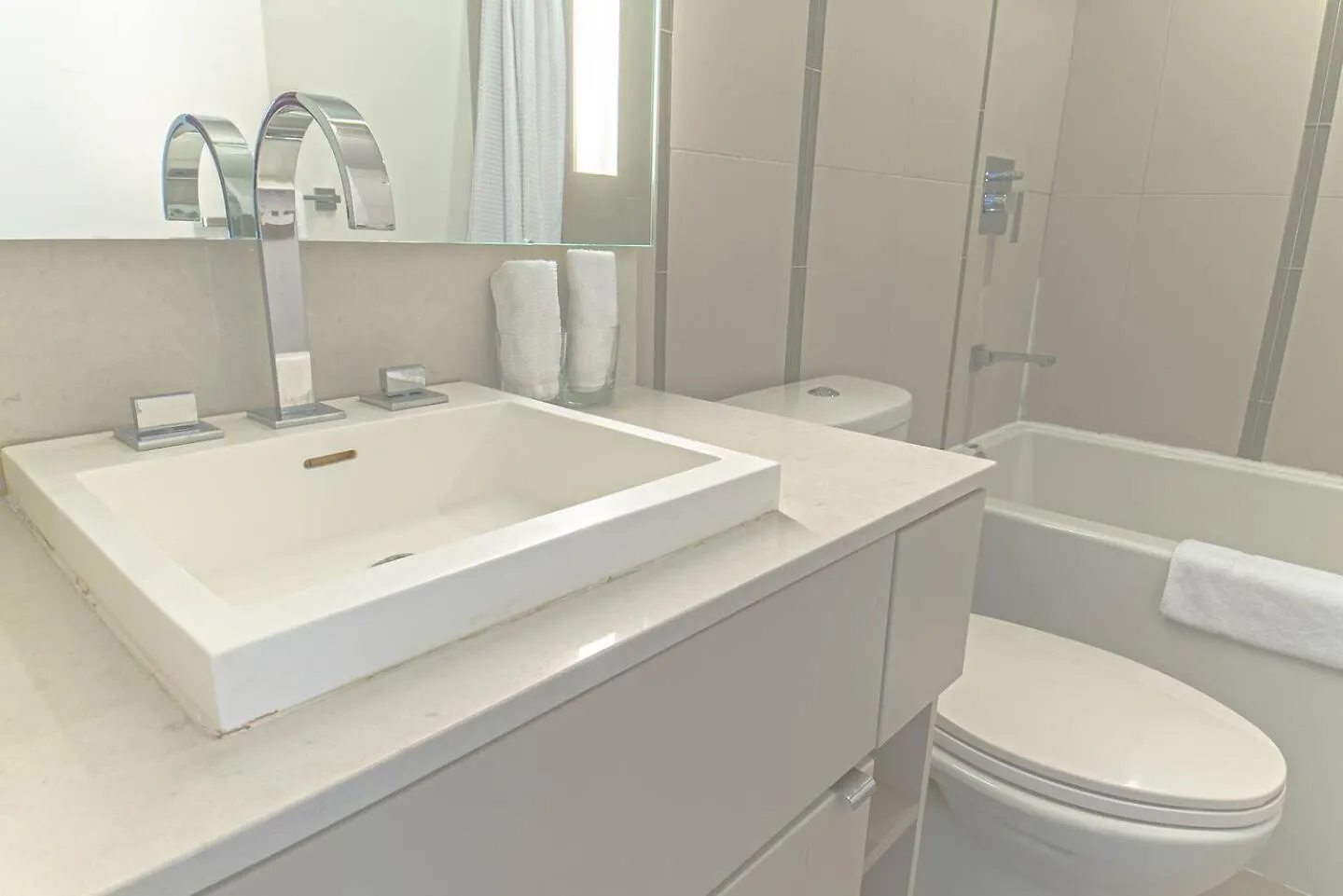 Appartamento Toronto Luxe Suite - Location Score 10 - Steps To Rogers Centre, Cn Tower, Eaton Centre, Toronto Convention, Scotia Bank Arena